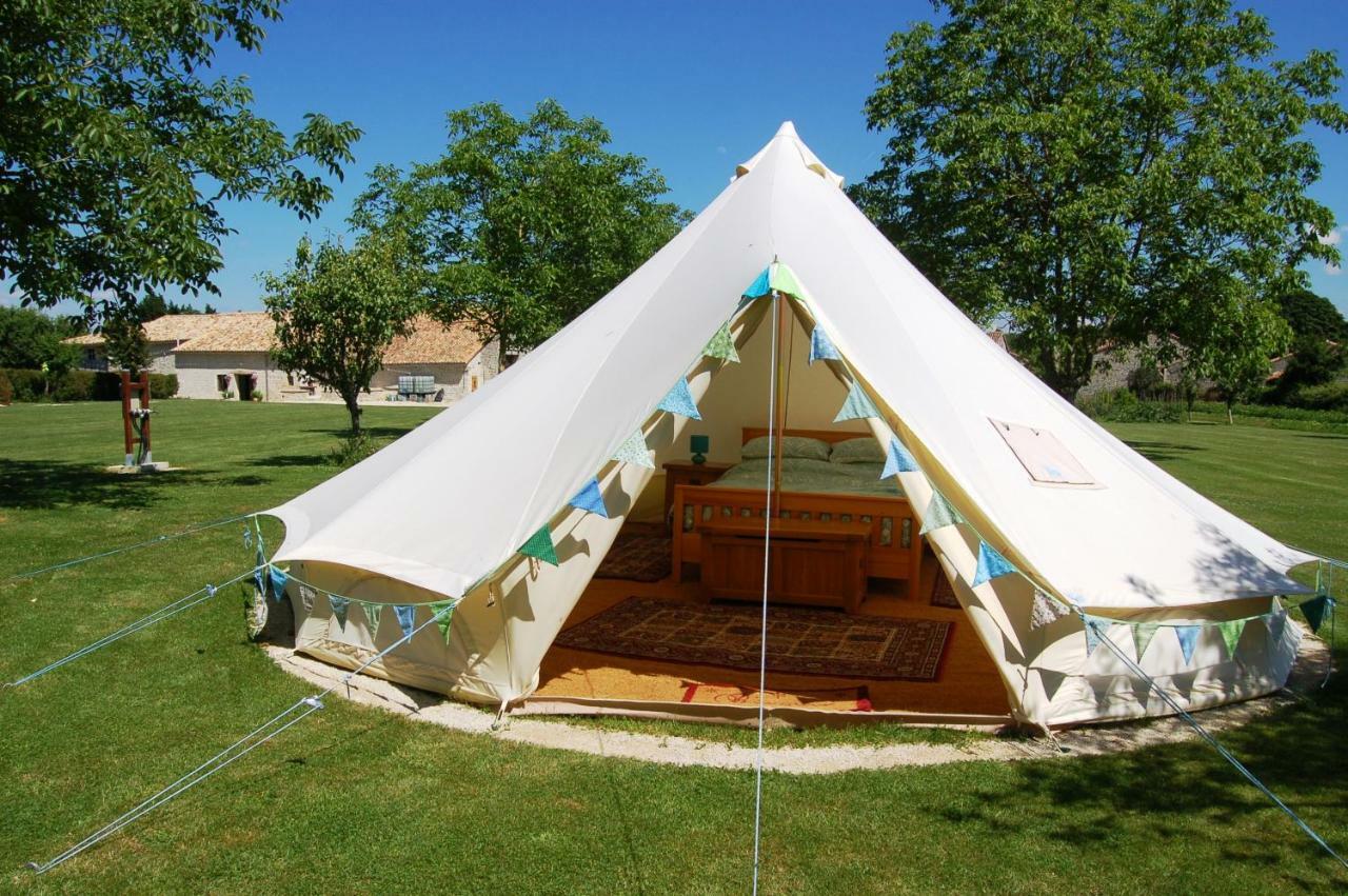 Camping La Foret De Tesse Εξωτερικό φωτογραφία