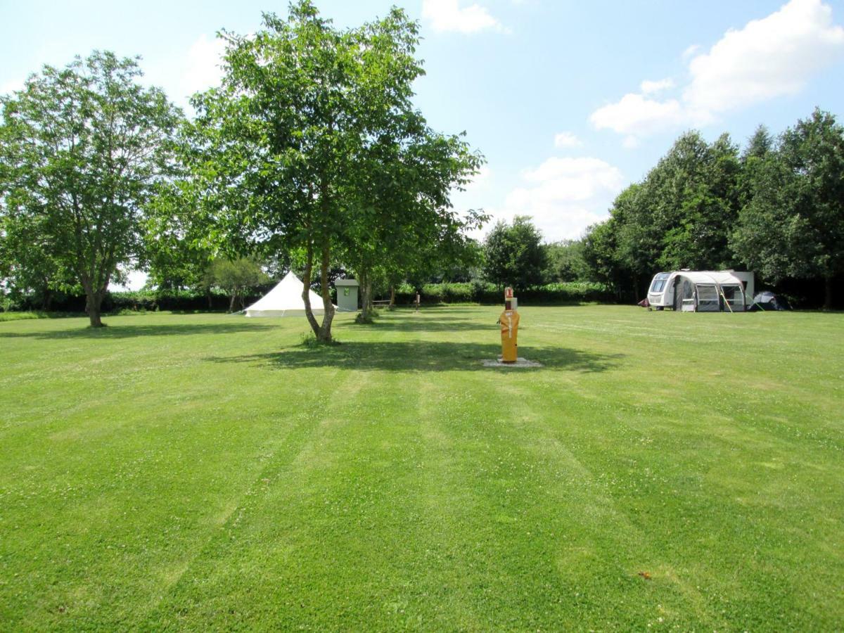Camping La Foret De Tesse Εξωτερικό φωτογραφία